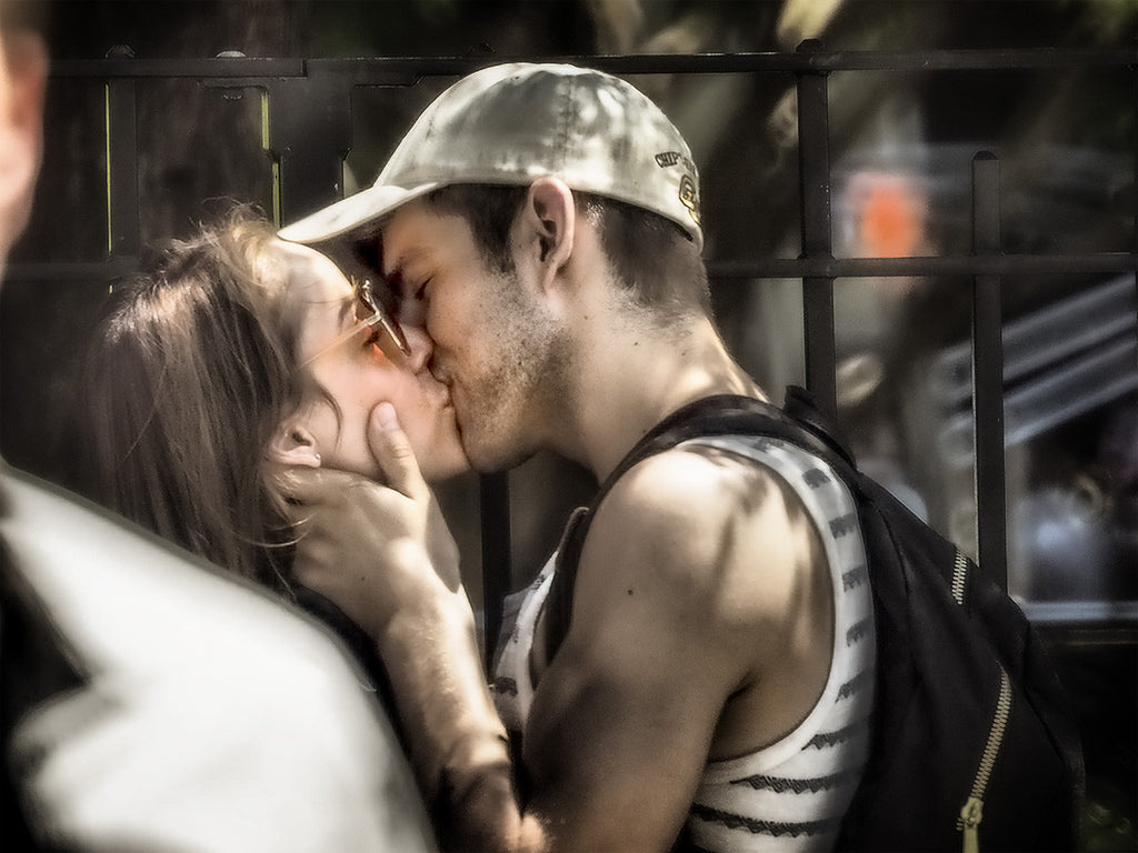 Kiss