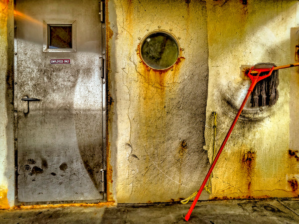 Ferry Wall With Mop